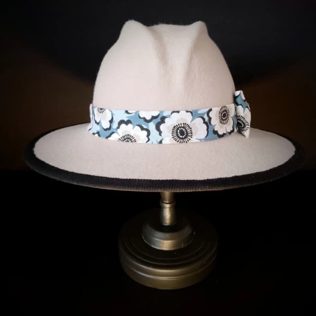 Photo du chapeau Fleur Bleue